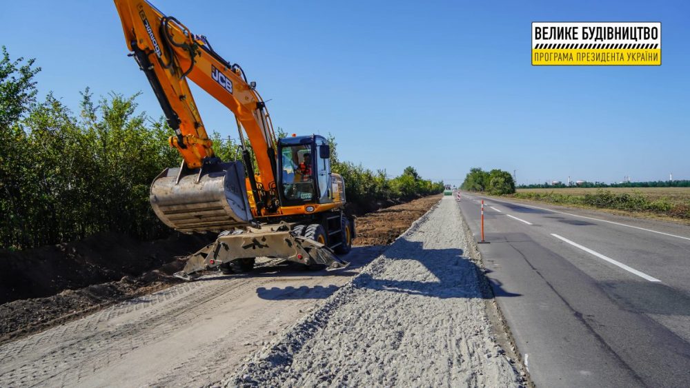 «Укравтодор»: у Миколаївській області будуємо найбільшу дорогу.