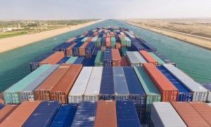 Влада Єгипту оголосила про будівництво «Суецького каналу на рейках»