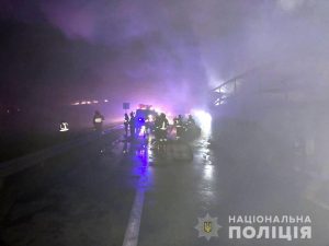 Вниманию водителей: на 313 километре автодороги Киев-Одесса ограничено движение из-за ДТП