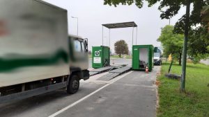 Особливості працевлаштування у Польщі: український водій без документів їздив аварійною вантажівкою