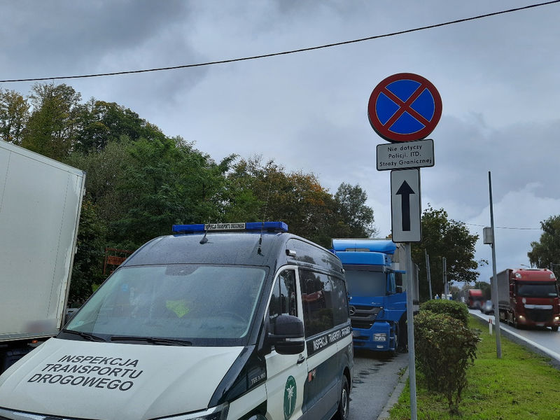 Дефицит дозволов Польши: для украинских перевозчиков «каждый бланк на вес золота», несмотря на возможные проблемы