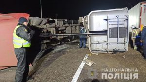 В Харьковской области произошло масштабное ДТП с грузовиком, в котором погибли трое граждан