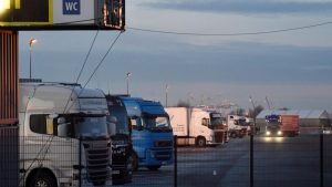 Французы наказали румынского водителя за кражу топлива: условный срок, запрет на вождение и конфискация ТС