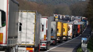 Транспортники просять не вводити нових обмежень на кордонах через штам «Омікрон»