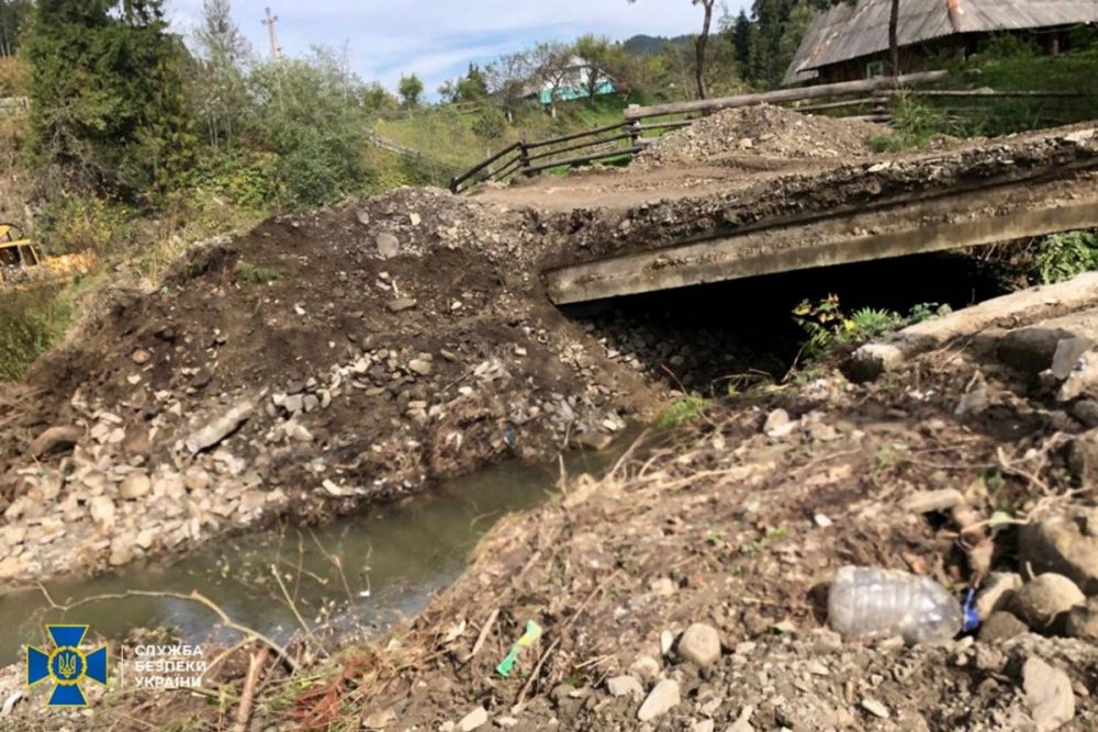 СБУ разоблачила злоумышленников, разворовавших миллионы гривен для ликвидации последствий наводнения в Черновицкой области