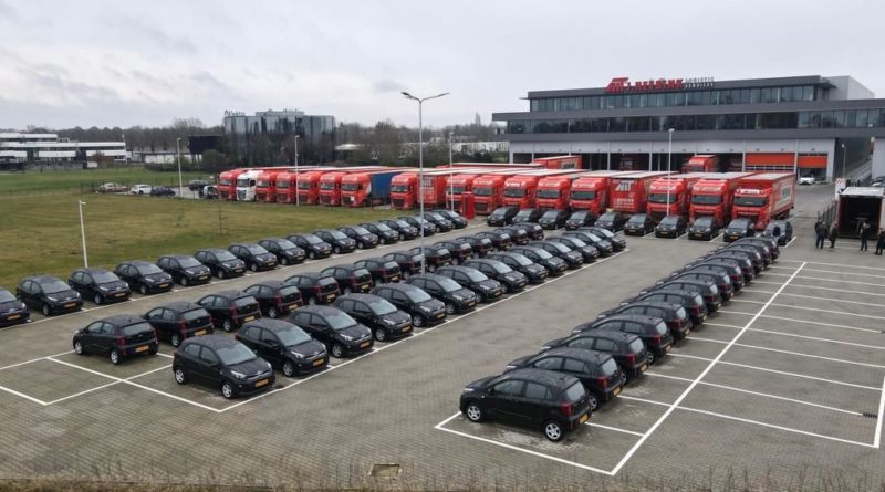Перевізник з Нідерландів вирішує проблеми нестачі водіїв, надаючи службові транспортні засоби співробітникам.
