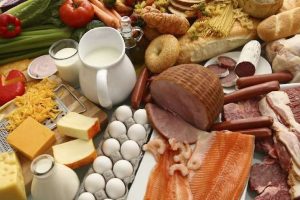 Не більше кілограма: Білорусь запровадила обмеження на вивезення продовольства