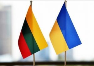 До уваги міжнародних автомобільних перевізників та водіїв! Литва відмінила дозволи для українських перевізників