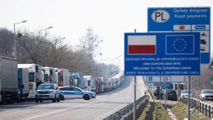 Законодательная неразбериха в польской транспортной отрасли: перевозчики боятся потерять водителей из Украины и РБ