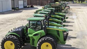 Оккупанты вывезли из Украины сельхозтехнику на $5 миллионов