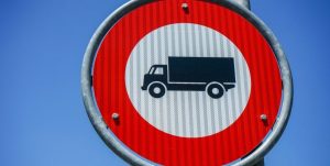 Що думають європейські водії про заборону на в'їзд вантажівок РФ та РБ до Європи - опитування