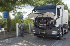 Європейські автовиробники створюють спільну мережу зарядок для вантажівок