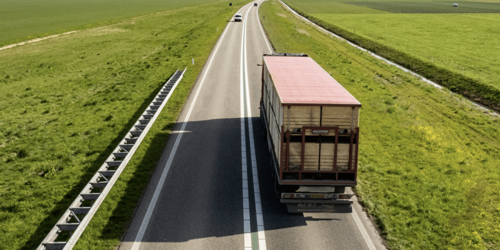 Осенью может вступить в силу запрет на въезд в РФ грузовиков из Европы