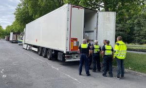 У Німеччині затримали далекобійника під «наркотою», який перевозив повну фуру вибухівки