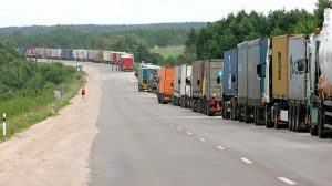 На польско-украинской границы опять выросли очереди: перевозчики просят ослабить контроль