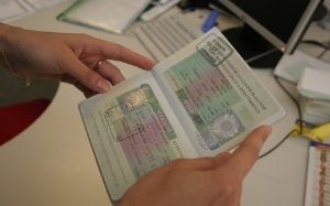 Як водіям з України та РБ отримати польську візу, без повернення додому