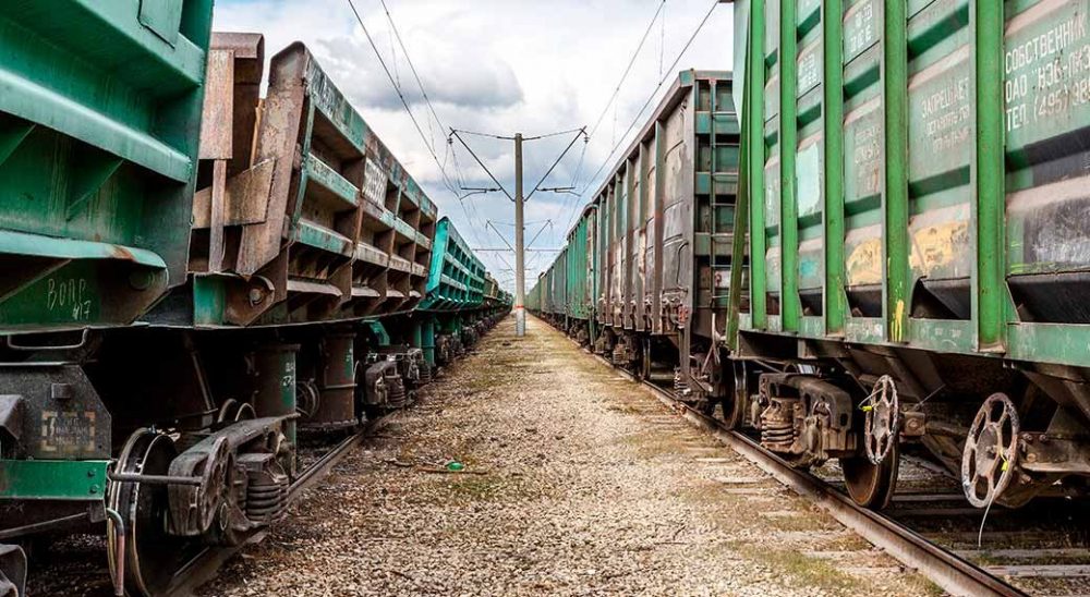 В РФ заговорили о критической ситуации в железнодорожных перевозках