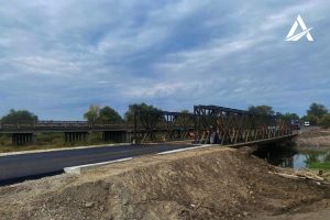 В Черкасской области установили мост, переданный Украине из Чехии