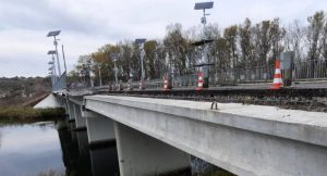 Через війну на Харківщині зруйновано 24 мости: 8 тимчасових переправ уже функціонують