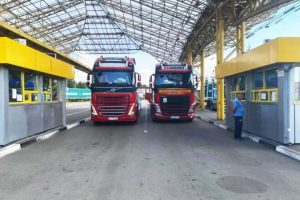 МИУ: в Е-очереди ожидают пересечения границы около 12 тыс. грузовиков