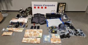 Іспанія: затримано банда, яка майже півроку «бомбила» вантажівки на парковках