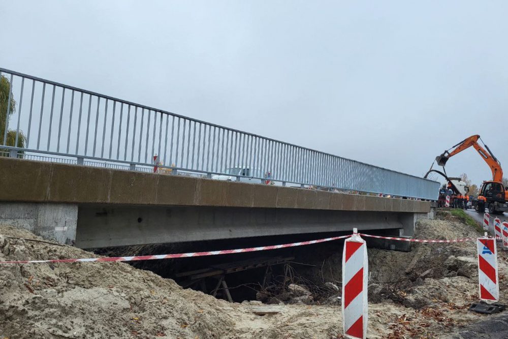 В Харьковской области возобновили проезд через еще один разрушенный мост