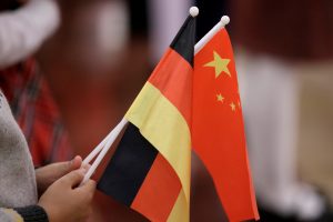 Експерти намагаються передбачити наслідки нової стратегії Німеччини щодо Китаю.