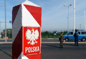 Відповідь для РБ: Польща заборонила в'їзд білоруським вантажівкам через «Кукурики-Козловичі»