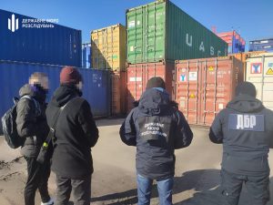 На Одеській митниці виявили ще 250 прихованих від розмитнення контейнерів