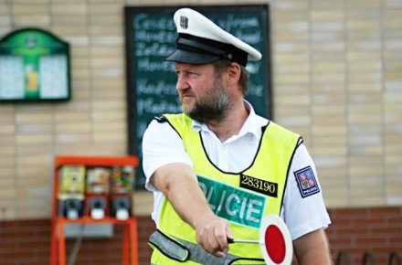 Чехия: полиция может взимать с перевозчиков чужие штрафы