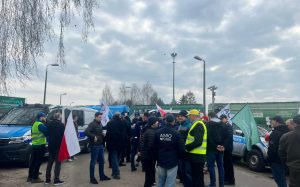 Польские фермеры хотят заблокировать перевозки украинского зерна и по железной дороге
