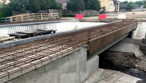 На Львівщині ремонтують міст на автодорозі Т-14-04