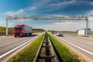 В Украине для грузовиков появятся платные дороги