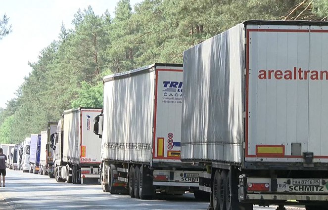 Литва: очередь из грузовиков на границе с РБ продолжает увеличиваться