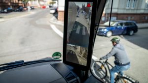 Італія: у Мілані заборонили рух вантажівок без датчика сліпих зон