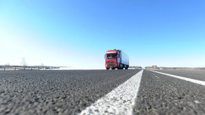 Одеська ОВА заборонила проїзд дорогами регіону вантажівок більше 24 тонн