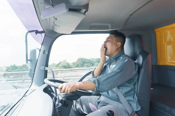 Разработана новая технология на основе ИИ, которая определяет степень усталости водителя