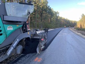 Продолжается ремонт дороги Т-14-04 в пограничной части Львовщины