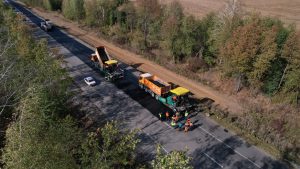 Завершается ремонт участка дороги М-21, соединяющего Украину и Молдову