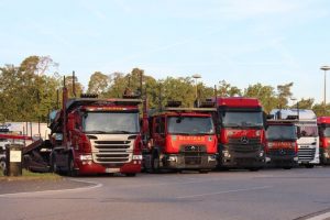 Германия: грузовики две недели блокировали парковку в Хоккенхайме
