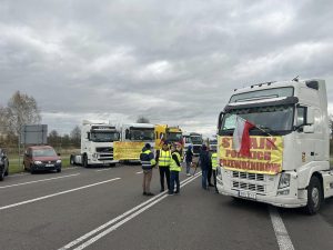 Два ПП на польско-украинской границе заблокированы полностью