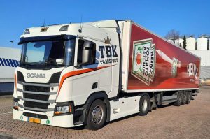 Нидерланды: суд обязал транспортную компанию выплатить своим сотрудникам 800 тыс. евро