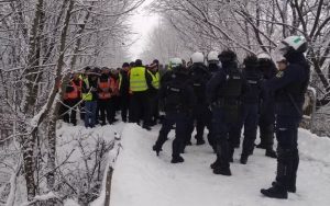 Украинские водители, заблокированные на границе, грозятся объявить голодовку