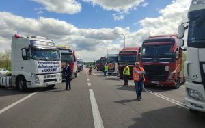 ZMPD: вантажівки з України повинні в'їжджати до Польщі лише за наявності дозволів
