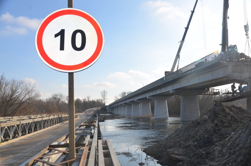 Шесть мостов на Киевщине отремонтируют с привлечением британских средств
