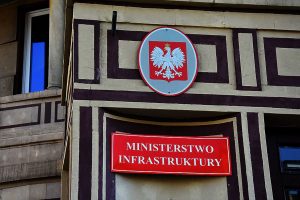 Мінінфраструктури Польщі пропонує запровадити національні дозволи для українських перевізників