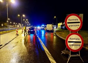 Польша продлевает пограничный контроль на границе со Словакией