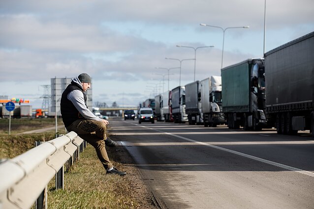Литовські ЗМІ: водії з РБ вважають, що черги на кордоні створюють спеціально