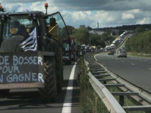 Протесты во Франции: ЕК обсуждает варианты выхода из кризиса с IRU