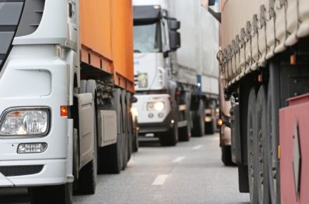 Германия: против водителей грузовиков, участвующих в блокировках дорог, ведется следствие